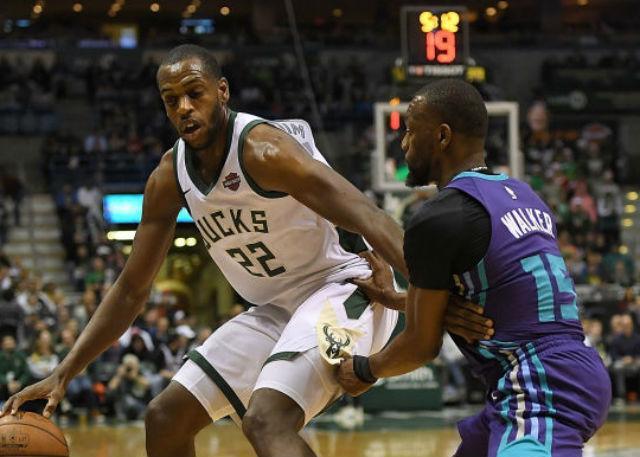 勇士苦追两 勇士苦追两