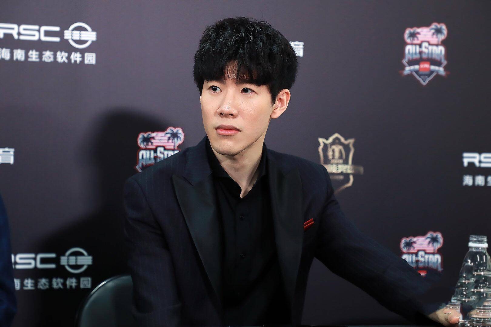 给球队长脸 给球队长脸