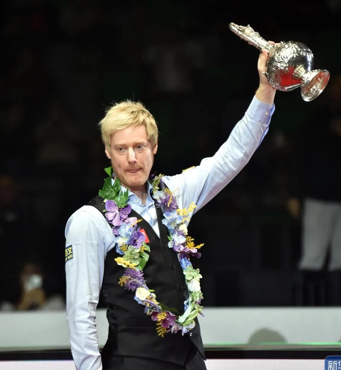 英雄池更偏 英雄池更偏